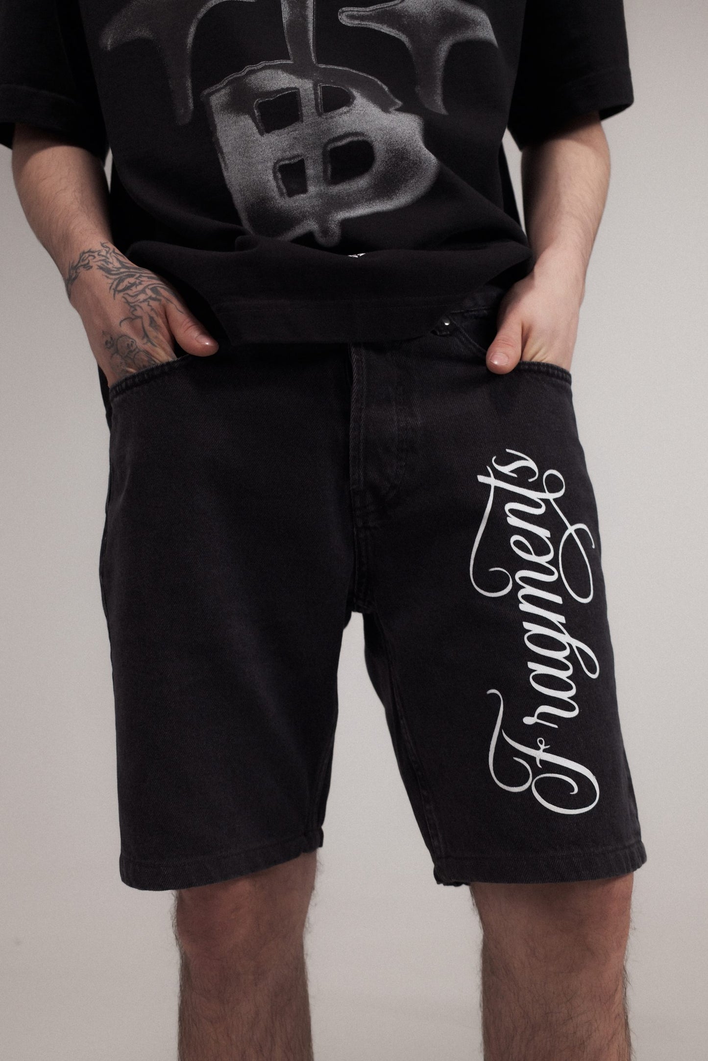 BLACK DENIM SHORTS
