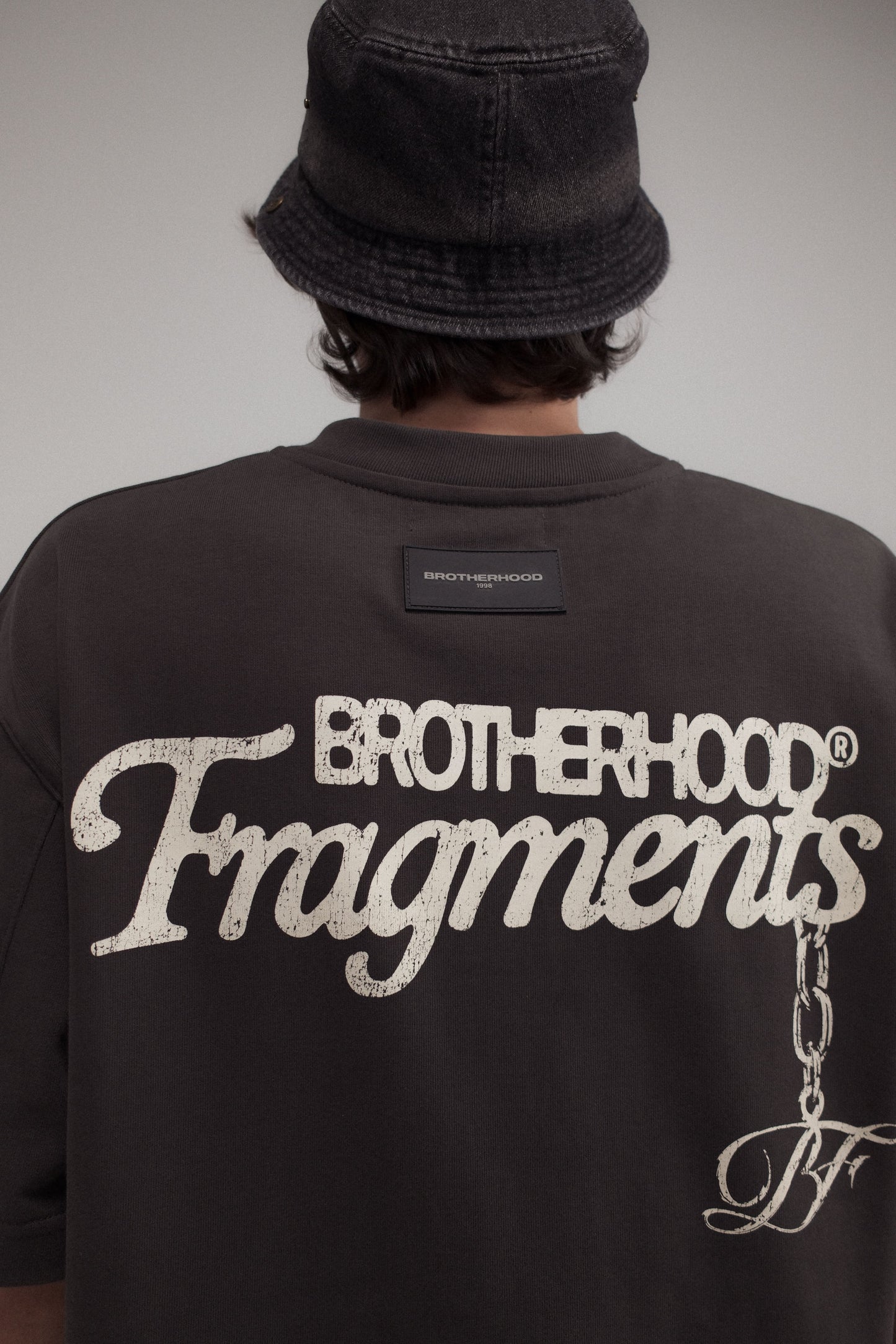 CHAIN OVERSIZED TEE GRAY
