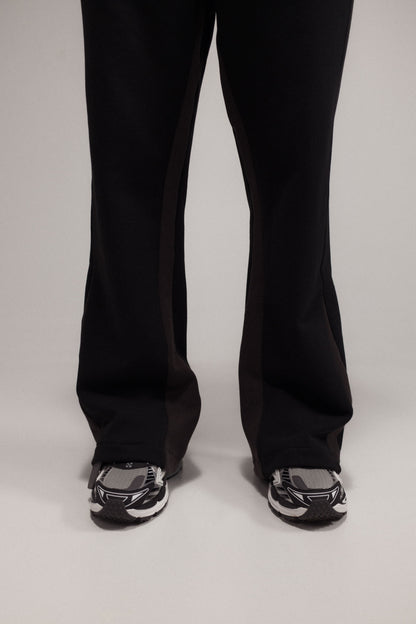 BLACK LETTERS SWEATPANTS FLARE