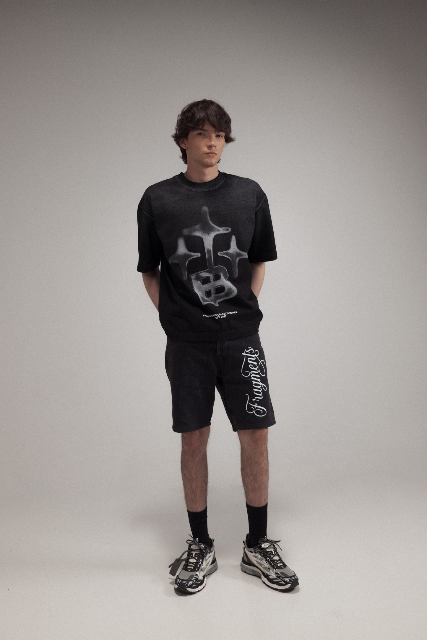 STARS WASHED BLACK OVERSIZED TEE